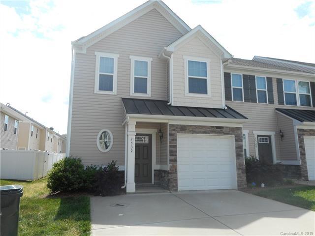 2532 Silverthorn Drive - Photo 1