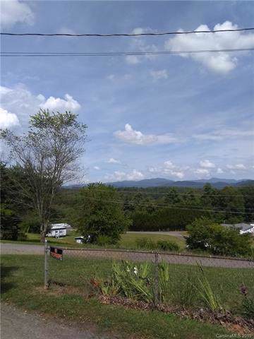 999 East View Drive - Photo 1