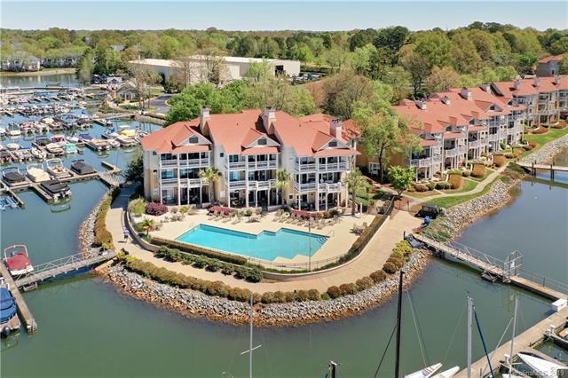 18021 Kings Point Drive - Photo 1