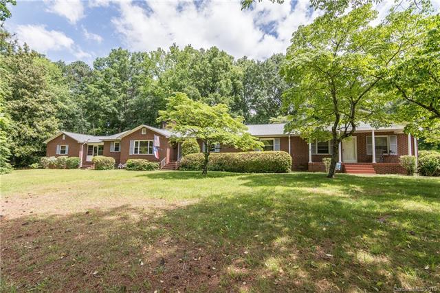 702 Rice Street - Photo 1