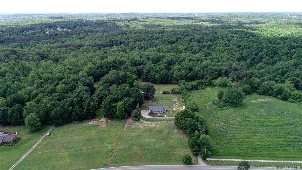 637 Old Hardin Road - Photo 1