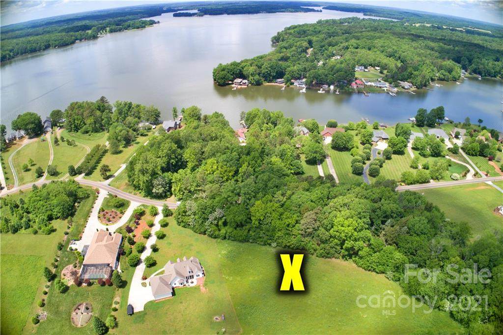 1800 Waterford Pointe Road - Photo 1