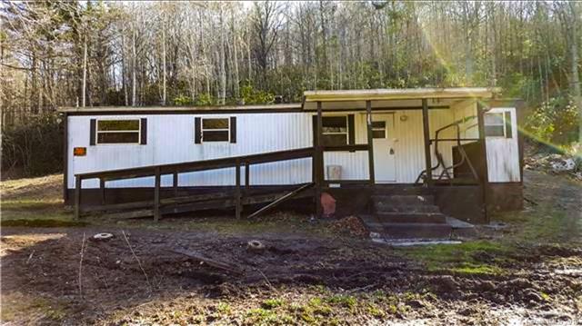 579 Harris Street - Photo 1