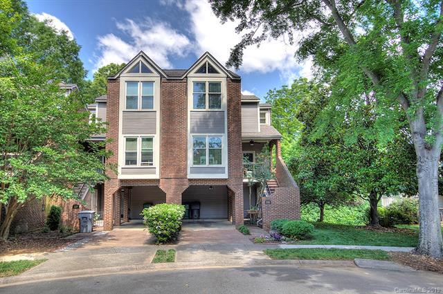 220 Clarkson Street - Photo 1