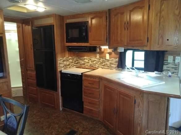 108 Deerfield Drive - Photo 1