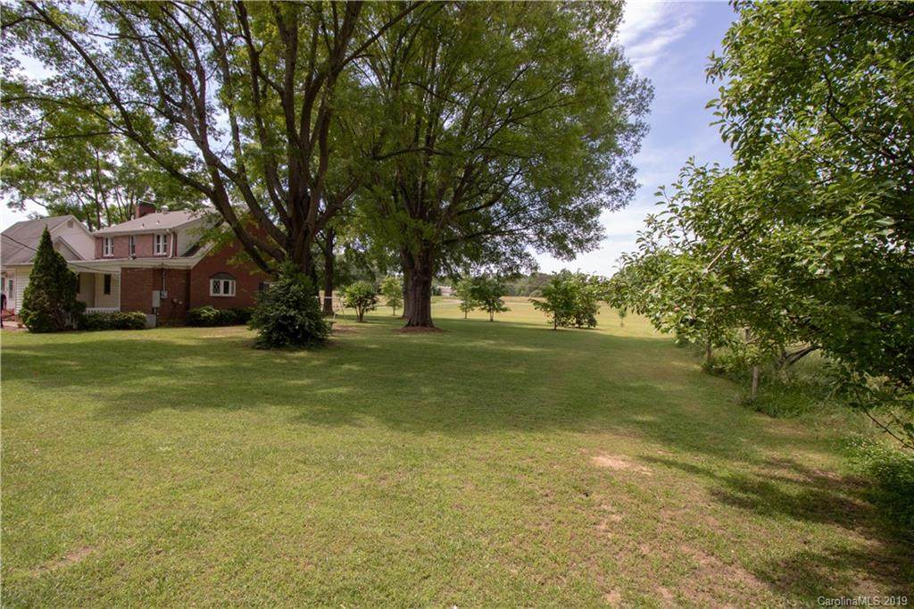 7310 Beatties Ford Road - Photo 1