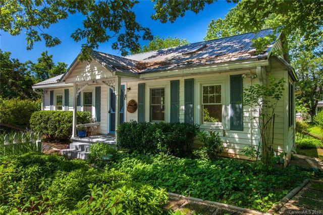 35 Crestmont Avenue - Photo 1