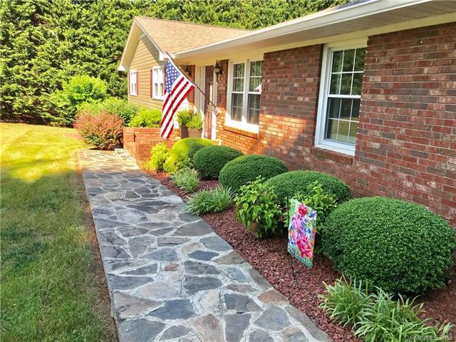 166 Robbins Drive - Photo 1