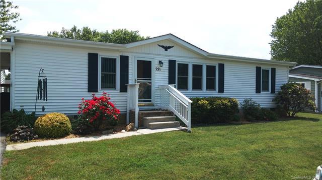 221 Cranbrook Circle - Photo 1