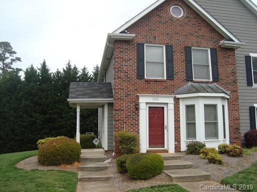 1711 Robinwood Road - Photo 1