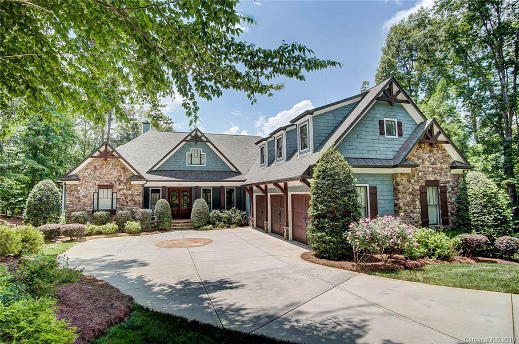 637 Pinnacle Drive - Photo 1