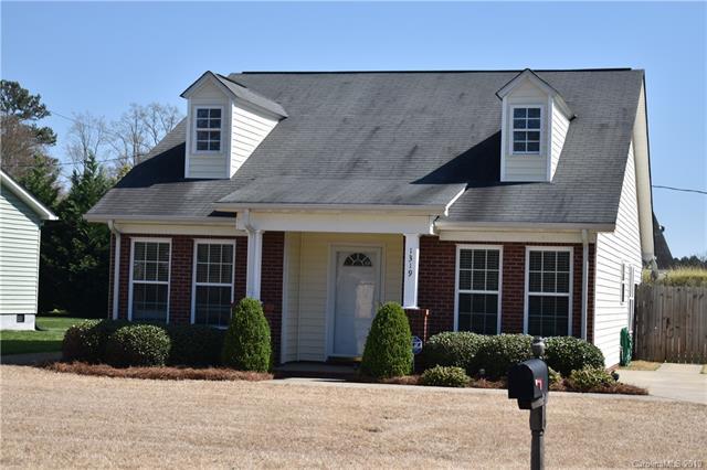 1319 Perfection Avenue - Photo 1