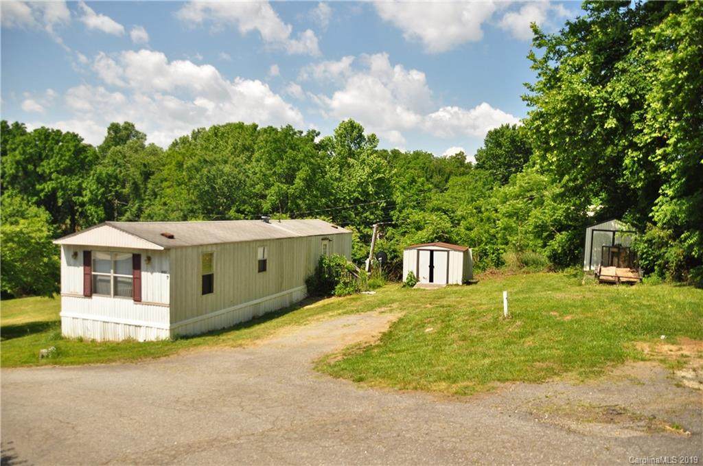 652 Sand Hill Road - Photo 1