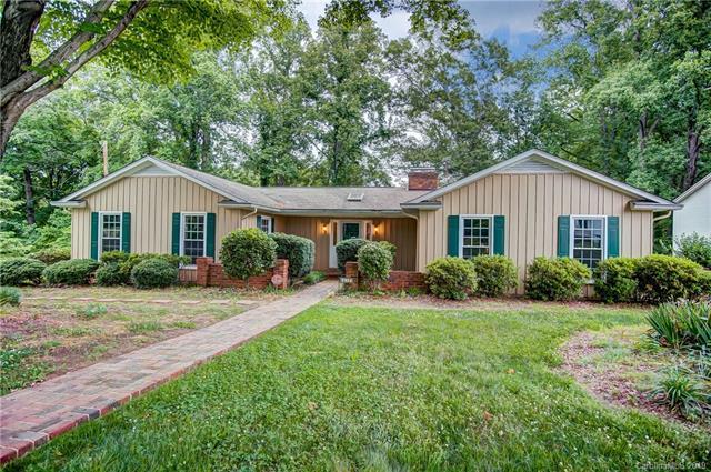 512 Lakeside Drive - Photo 1