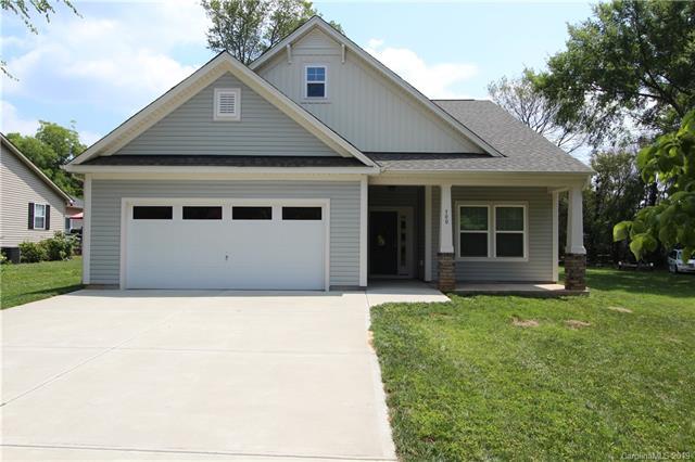 300 Commodore Loop - Photo 1