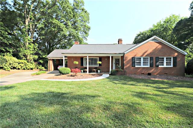 167 Ingleside Drive - Photo 1