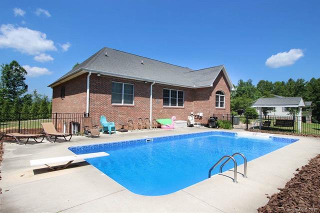 2746 Cardinal Lane - Photo 1