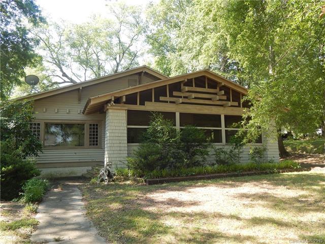 422 Lee Avenue - Photo 1