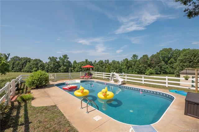 173 Raleigh Ledbetter Road - Photo 1