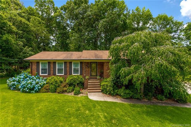 555 Homeland Drive - Photo 1