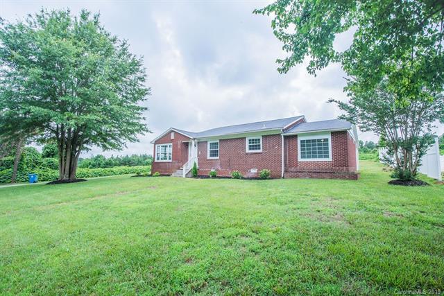 1202 Broadway Street - Photo 1