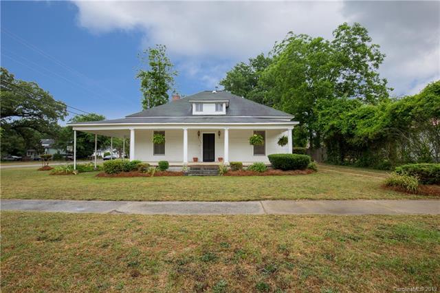 113 Salem Street - Photo 1