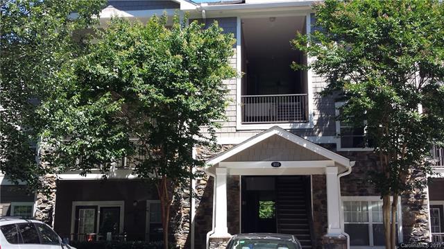 900 Vista Lake Drive - Photo 1