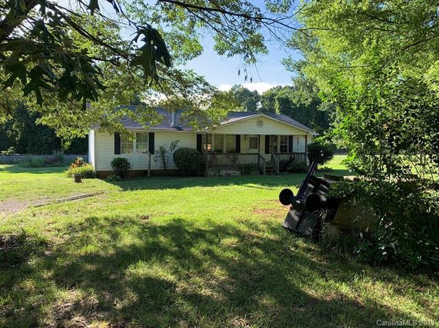 156 Leslie Loop - Photo 1