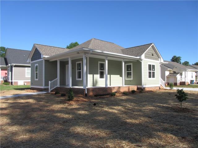 1052 33rd Ave Loop - Photo 1