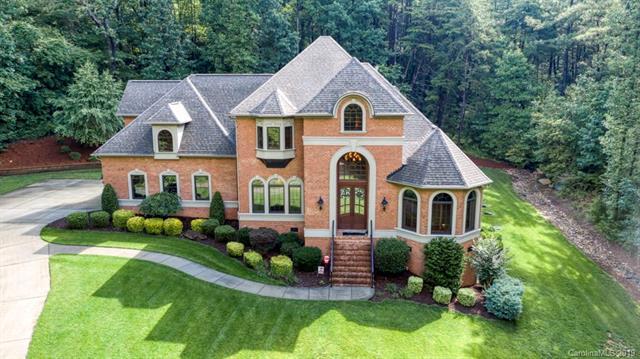 143 Greenbay Road - Photo 1