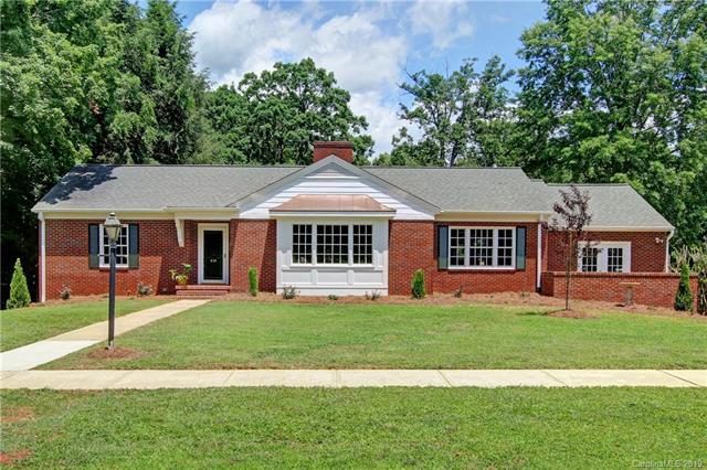 414 Summit Avenue - Photo 1