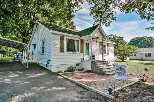 132 Almond Road - Photo 1