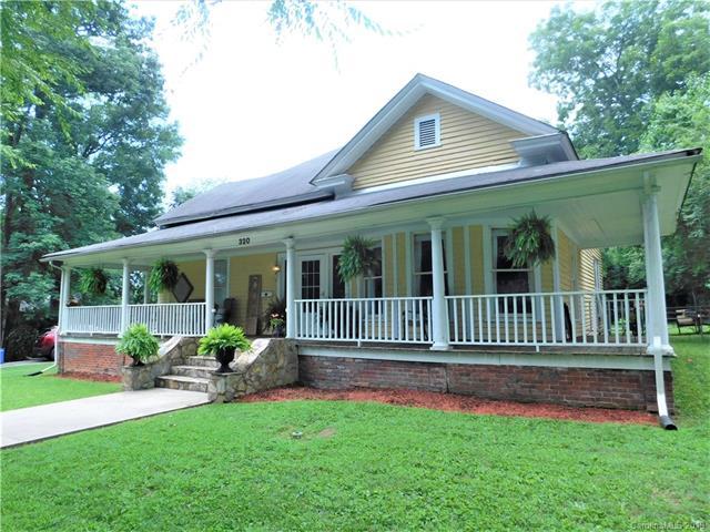 320 Laurel Street - Photo 1