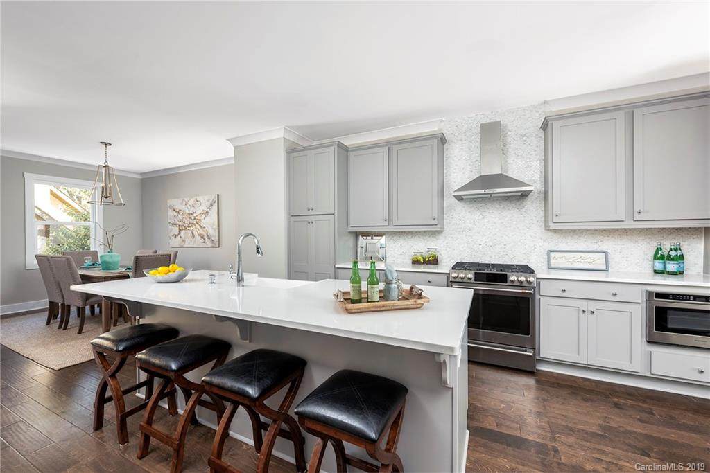 1609 Chatham Avenue - Photo 1