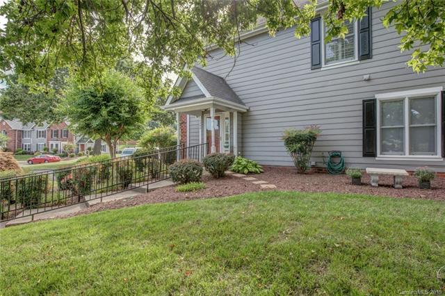 1799 Robinwood Road - Photo 1