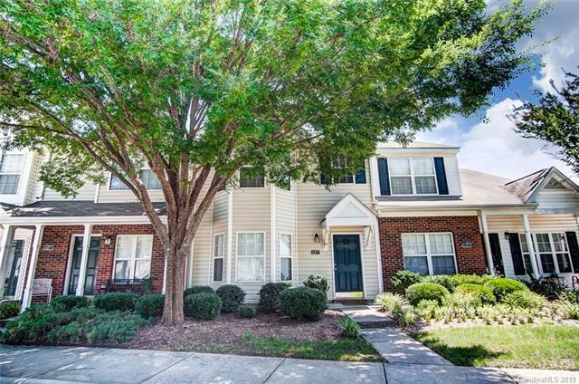 687 Rock Lake Glen - Photo 1