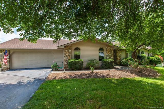 32 Amber Drive - Photo 1