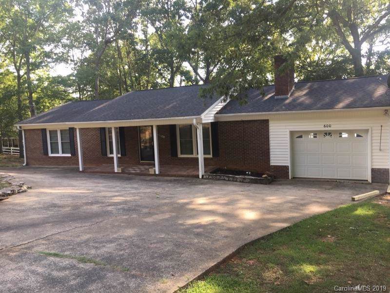 600 Deerfield Road - Photo 1