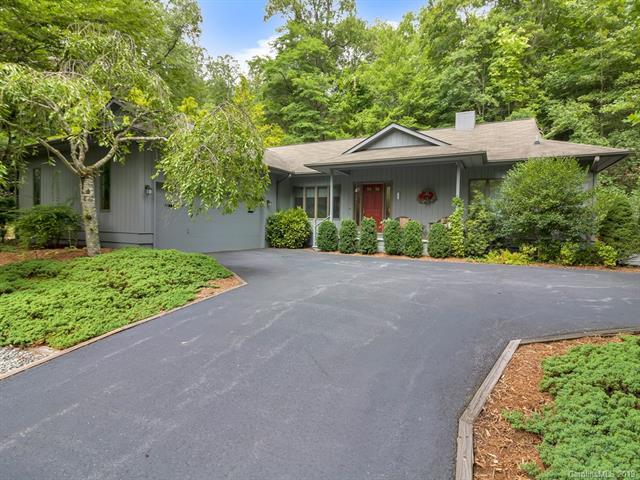 712 Deerlake Road - Photo 1