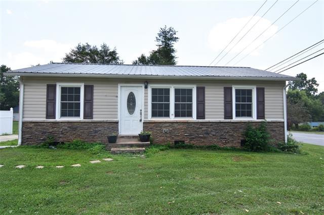 601 Saunders Avenue - Photo 1