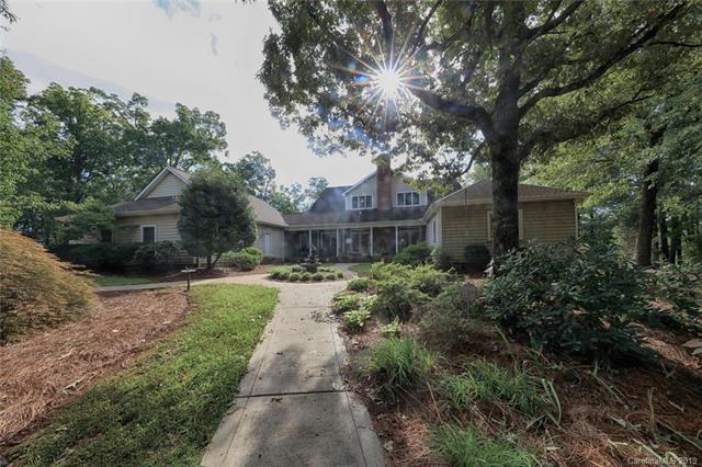 131 Timberlake Court - Photo 1