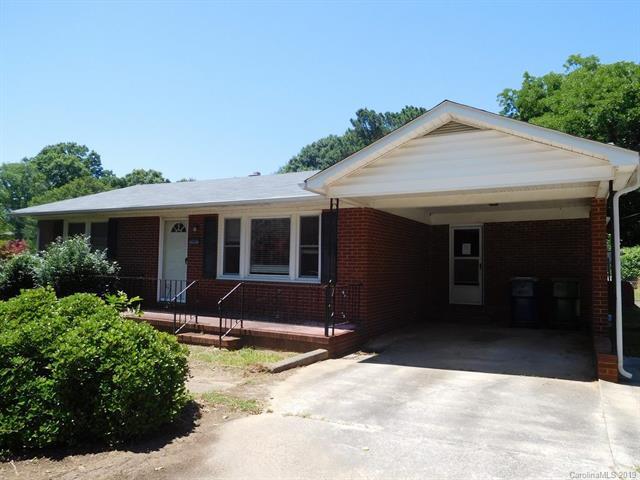912 North Drive - Photo 1