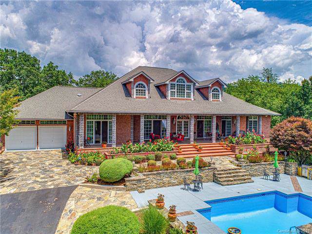 382 Clearview Drive - Photo 1