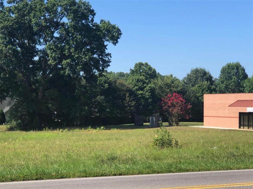 814 Oakridge Farm Highway - Photo 1
