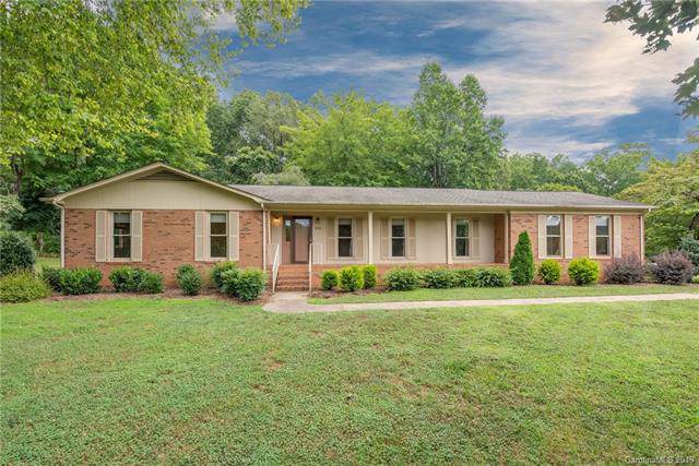 395 Fairforest Drive - Photo 1