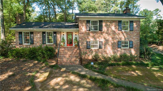 1527 Clarendon Place - Photo 1