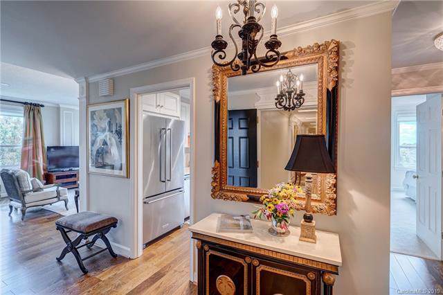 1530 Queens Road - Photo 1