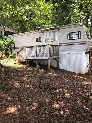 105 Lake View Drive - Photo 1