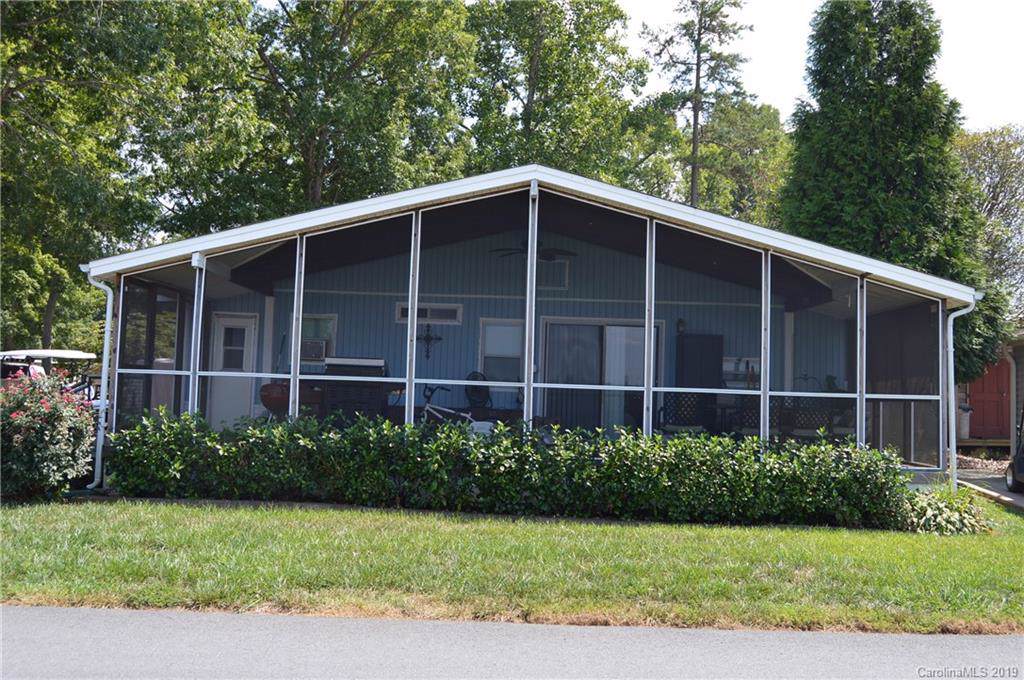 103 Club House Drive - Photo 1
