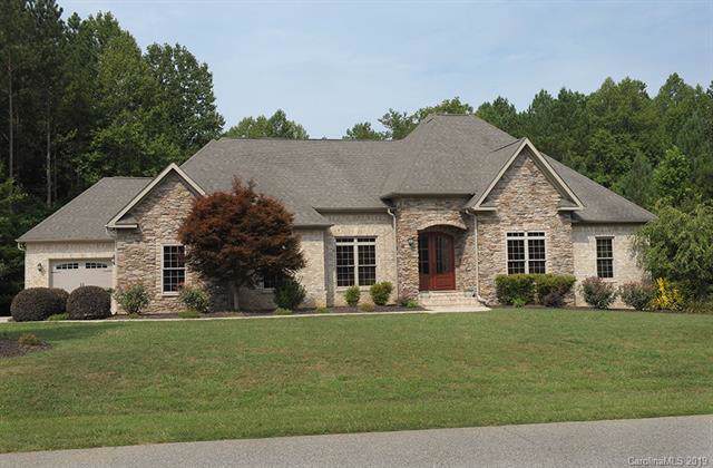 553 Sunset Pointe Drive - Photo 1